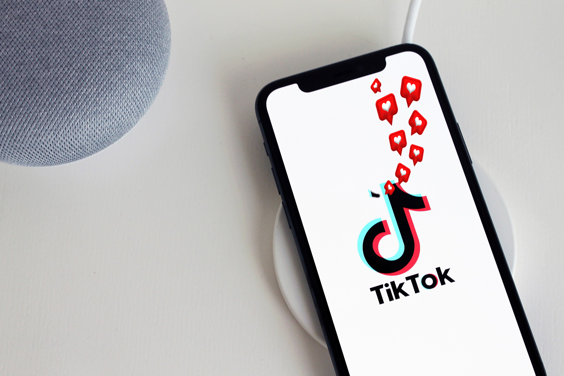 like bot tiktok